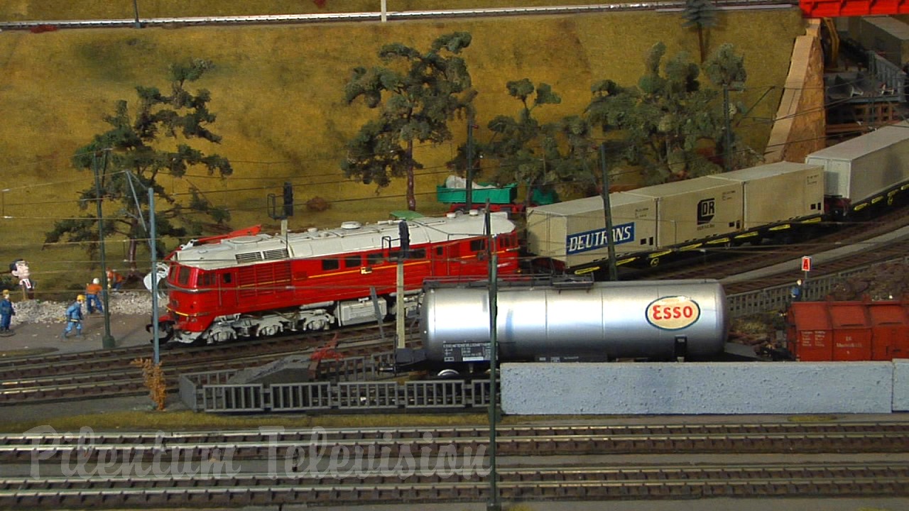 Big Model Trains and Cab Ride at the Dresden Model Railroad Museum