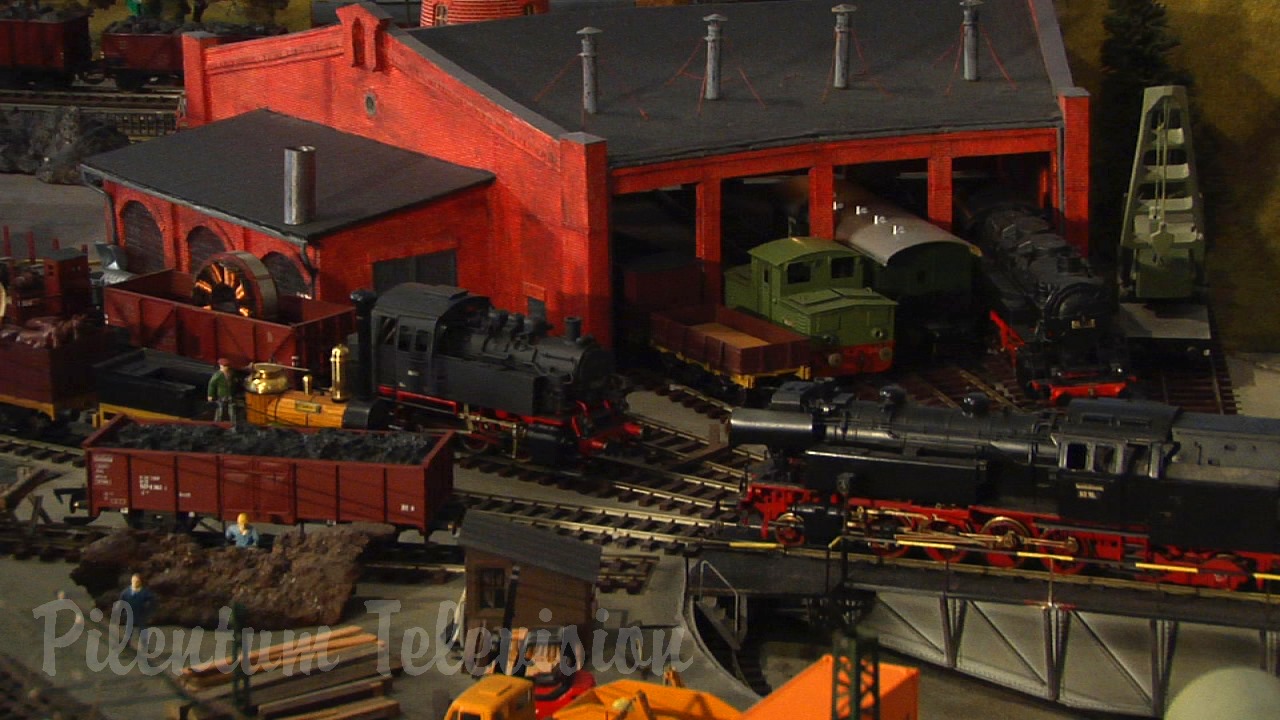 Big Model Trains and Cab Ride at the Dresden Model Railroad Museum