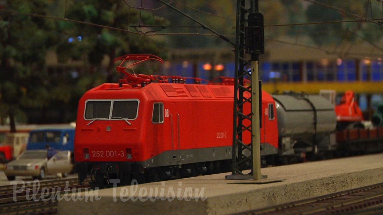 Big Model Trains and Cab Ride at the Dresden Model Railroad Museum