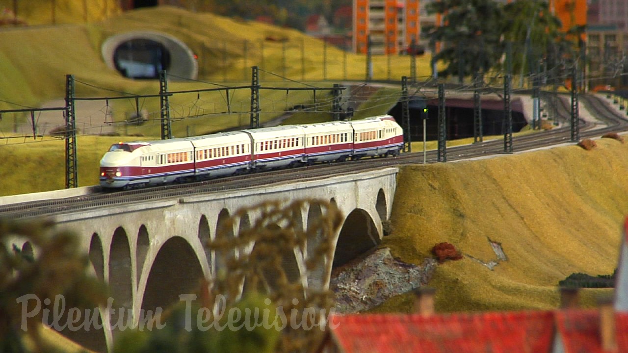 Big Model Trains and Cab Ride at the Dresden Model Railroad Museum