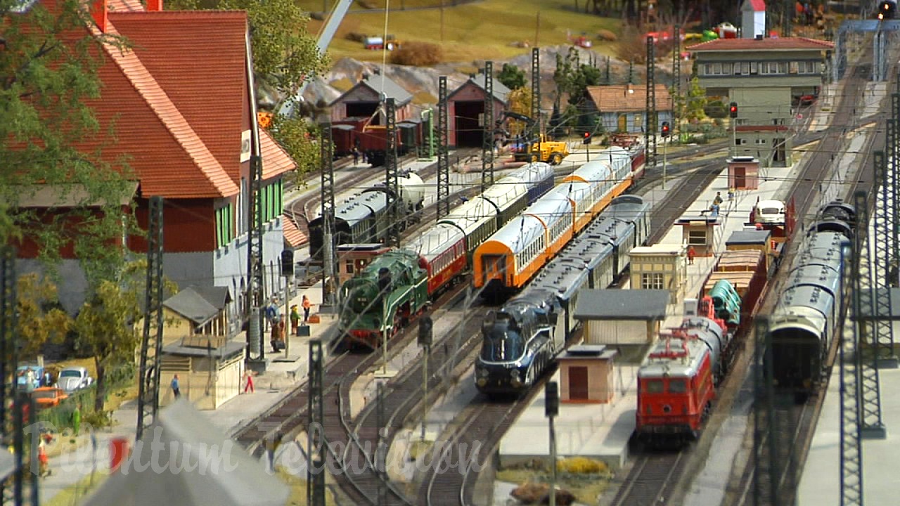 Big Model Trains and Cab Ride at the Dresden Model Railroad Museum