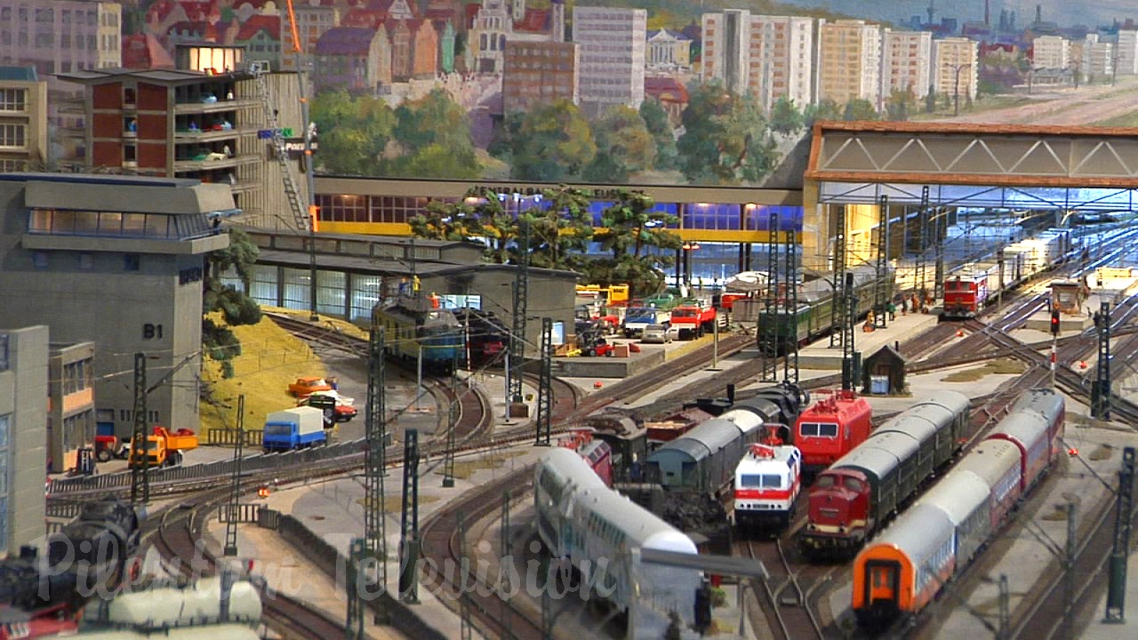 Big Model Trains and Cab Ride at the Dresden Model Railroad Museum