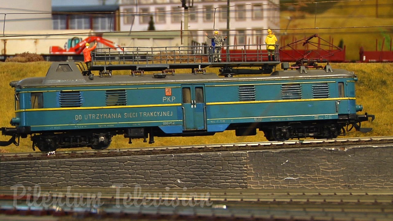 Big Model Trains and Cab Ride at the Dresden Model Railroad Museum