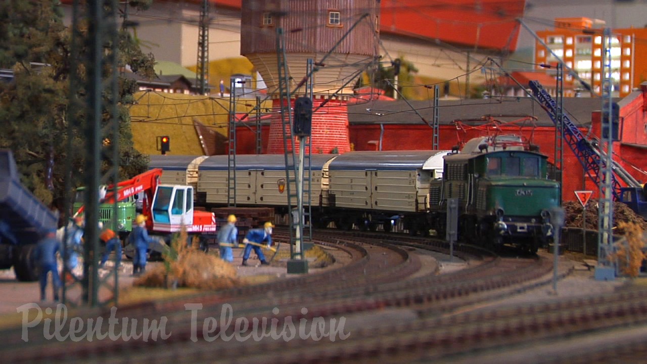 Big Model Trains and Cab Ride at the Dresden Model Railroad Museum