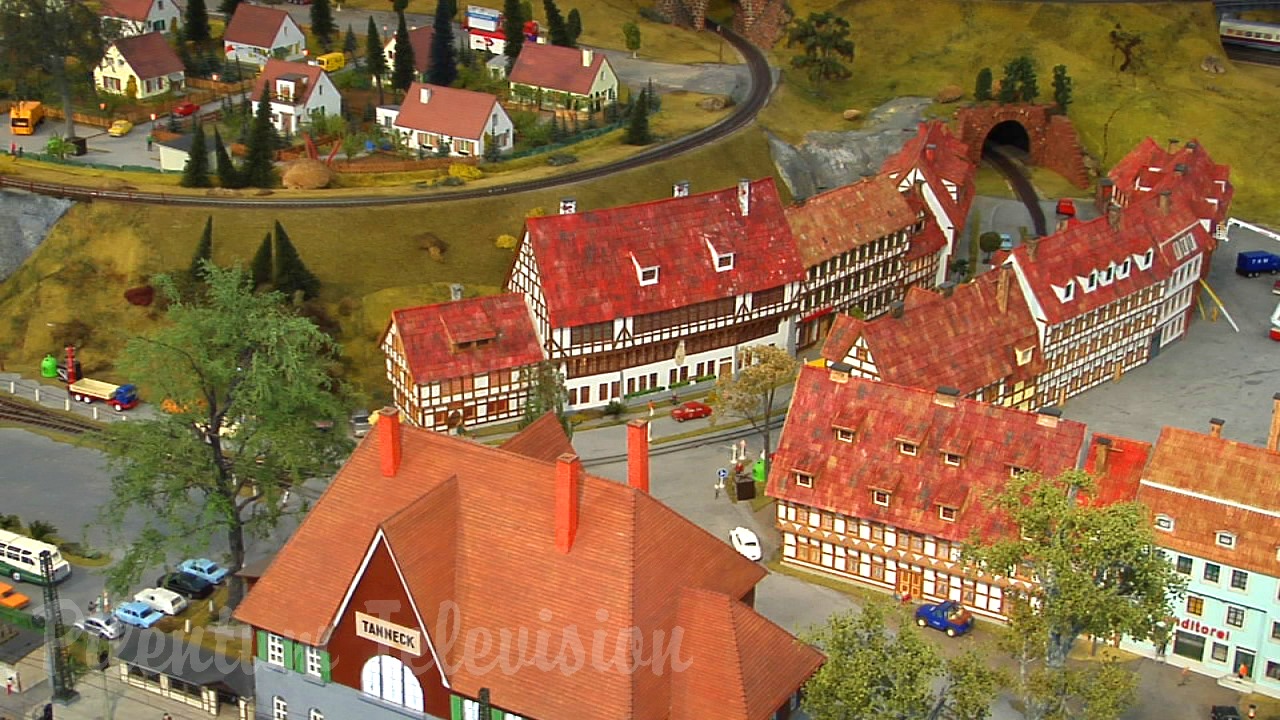 Big Model Trains and Cab Ride at the Dresden Model Railroad Museum