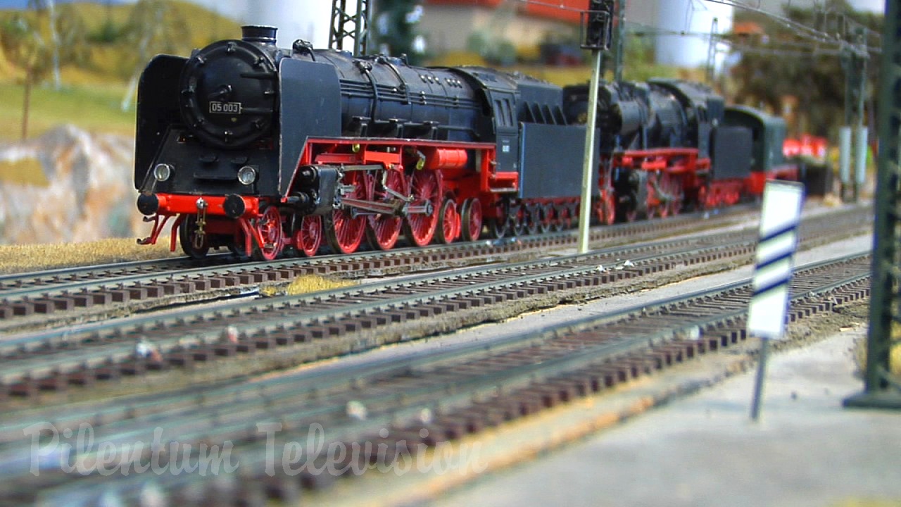 Big Model Trains and Cab Ride at the Dresden Model Railroad Museum