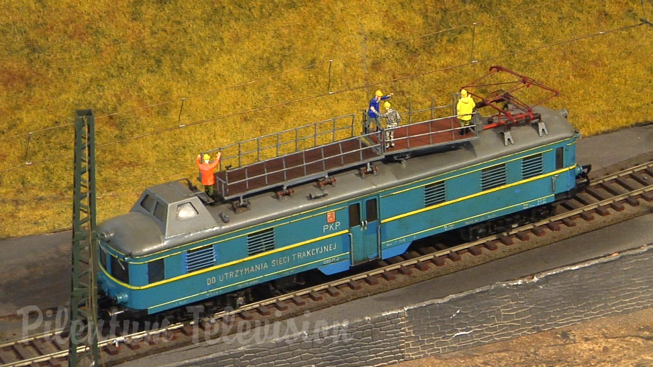 Big Model Trains and Cab Ride at the Dresden Model Railroad Museum