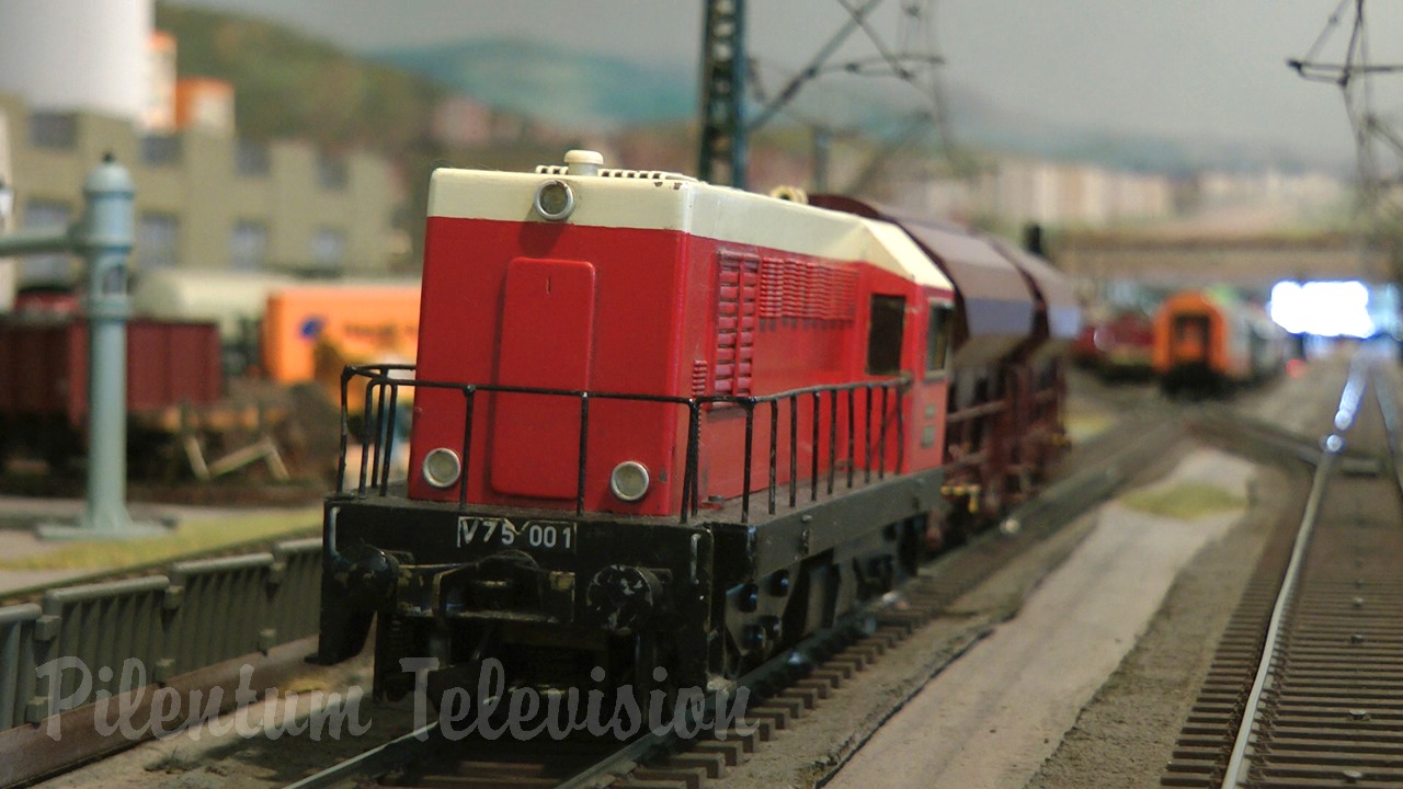 Big Model Trains and Cab Ride at the Dresden Model Railroad Museum