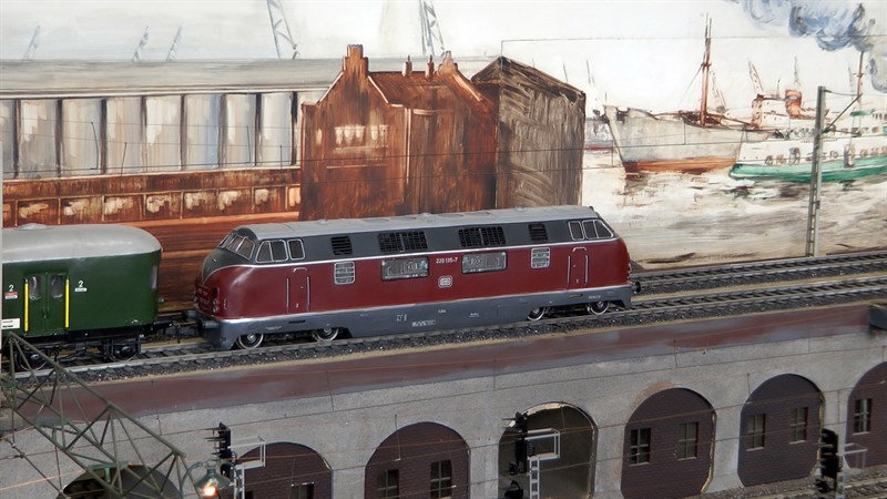 Toy Trains in 1 Gauge at the Hamburg Model Railroad Museum