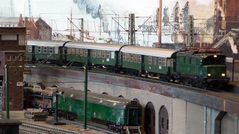 Toy Trains in 1 Gauge at the Hamburg Model Railroad Museum