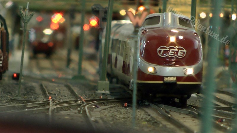 Toy Trains in 1 Gauge at the Hamburg Model Railroad Museum