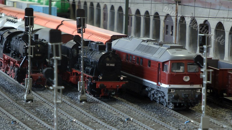 Toy Trains in 1 Gauge at the Hamburg Model Railroad Museum