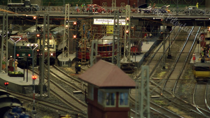 Toy Trains in 1 Gauge at the Hamburg Model Railroad Museum