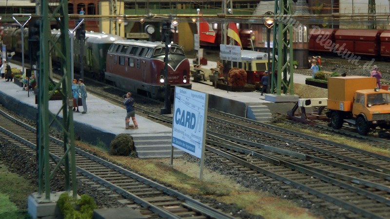 Toy Trains in 1 Gauge at the Hamburg Model Railroad Museum