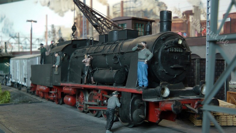 Toy Trains in 1 Gauge at the Hamburg Model Railroad Museum