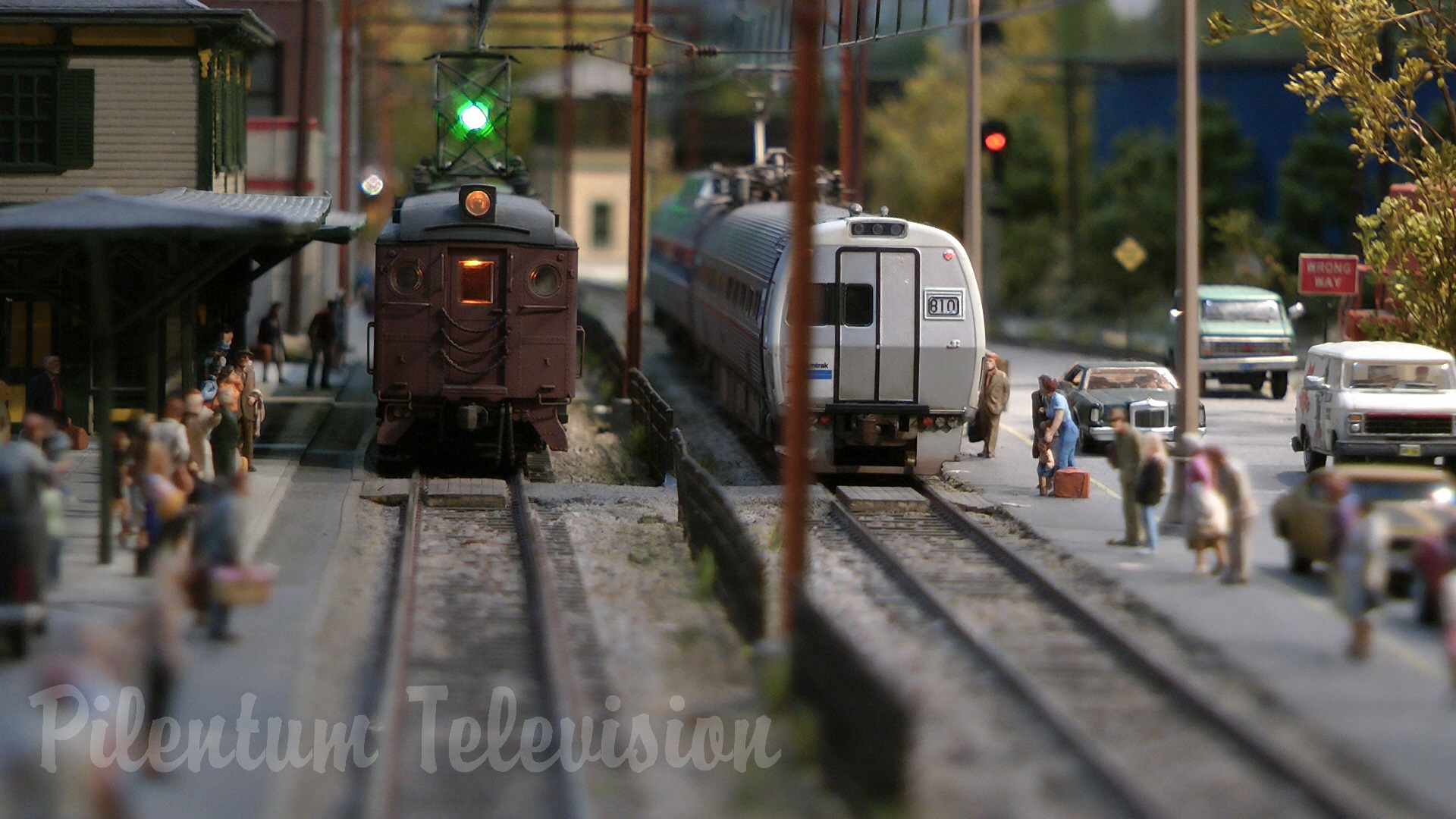 Impressive City Edge Layout and Cab Ride with American Model Trains