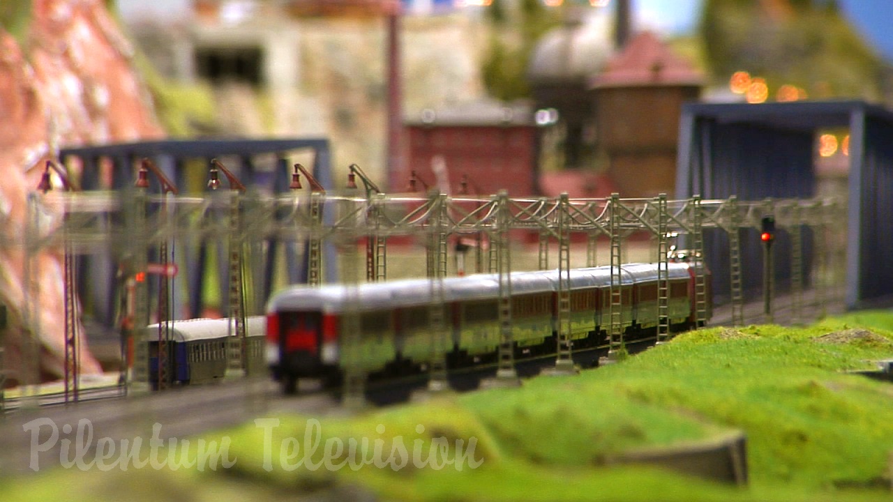 The Great Marklin Model Railroad Show in HO Scale