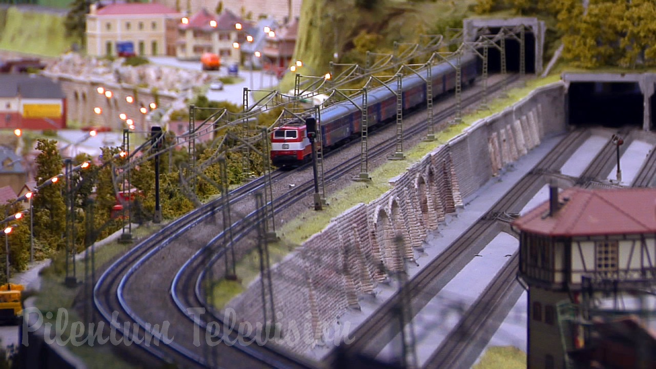 The Great Marklin Model Railroad Show in HO Scale