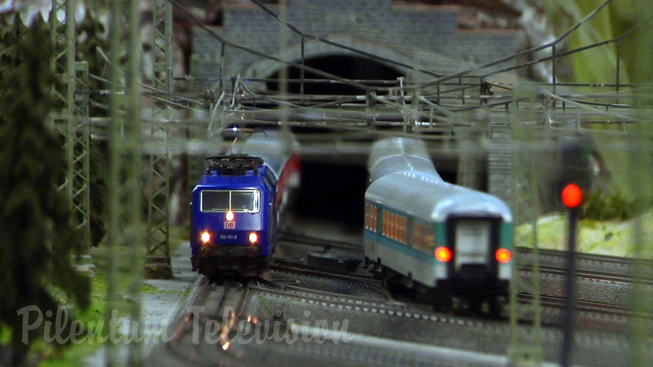 The Great Marklin Model Railroad Show in HO Scale