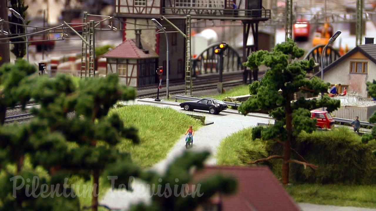 The Great Marklin Model Railroad Show in HO Scale