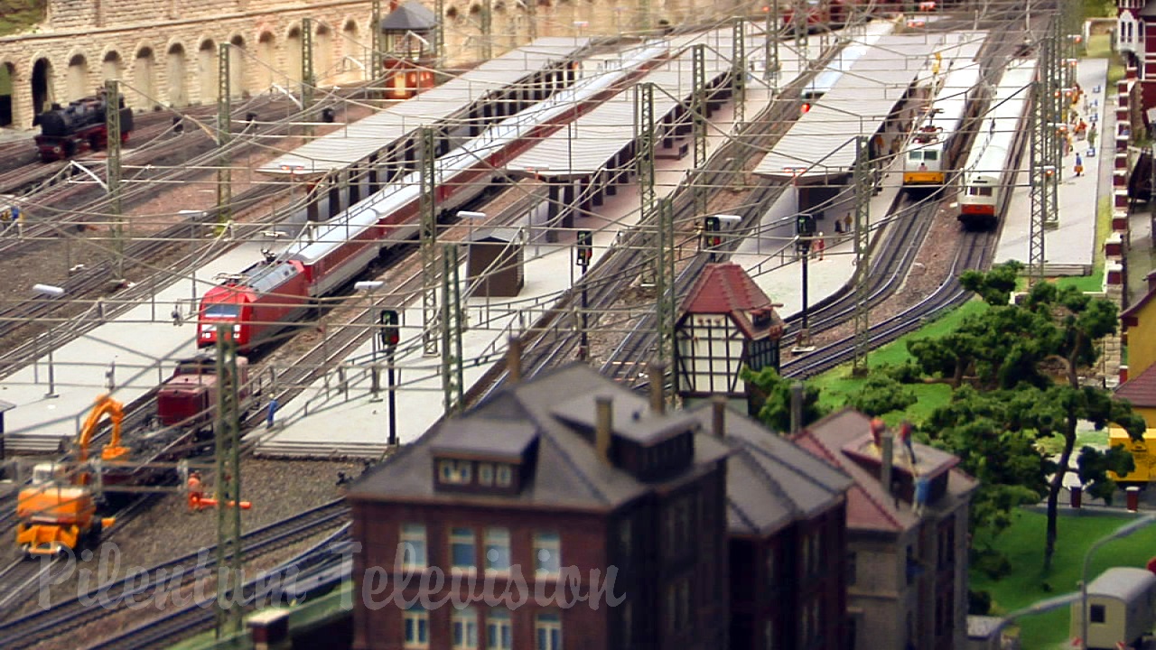 The Great Marklin Model Railroad Show in HO Scale