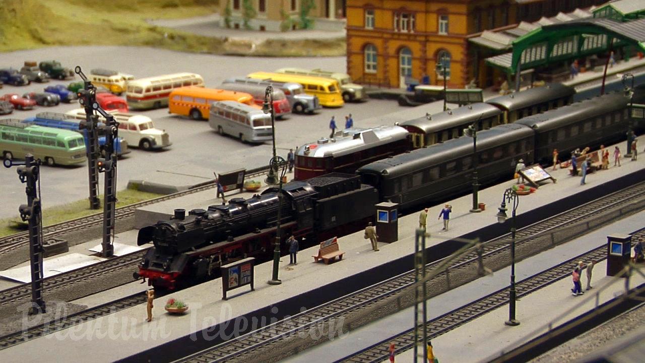 The Great Marklin Model Railroad Show in HO Scale