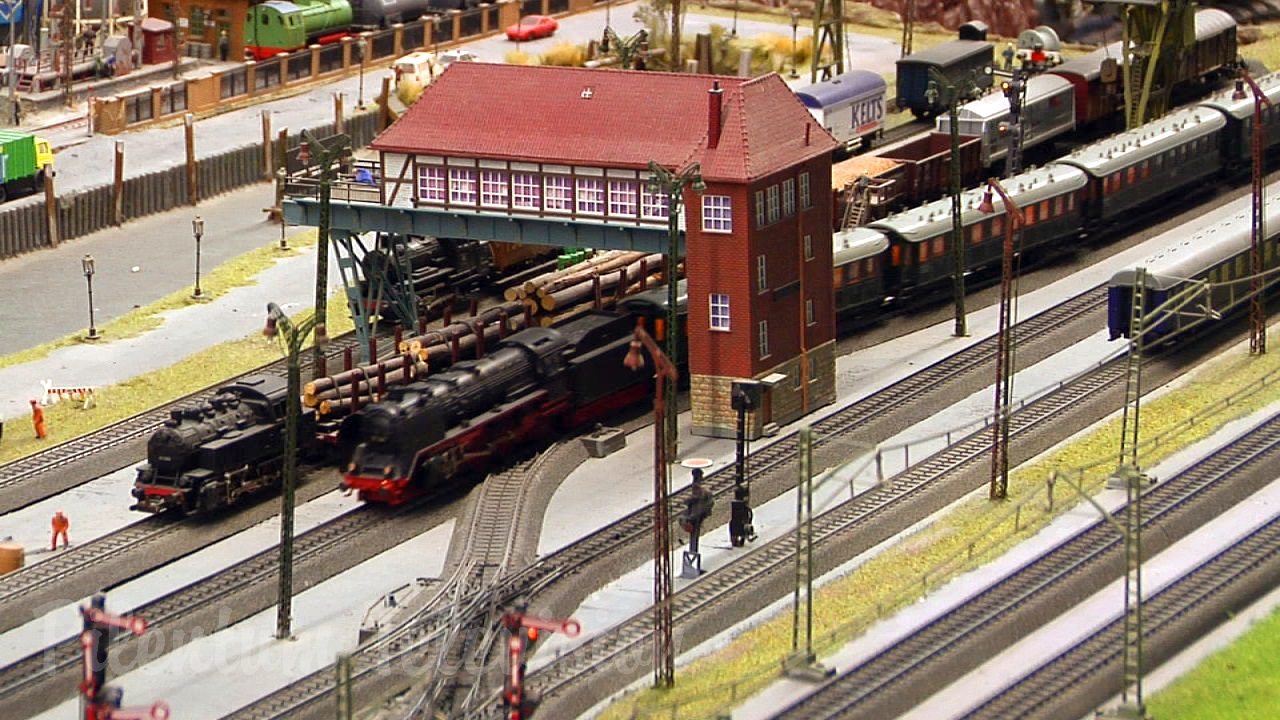 The Great Marklin Model Railroad Show in HO Scale