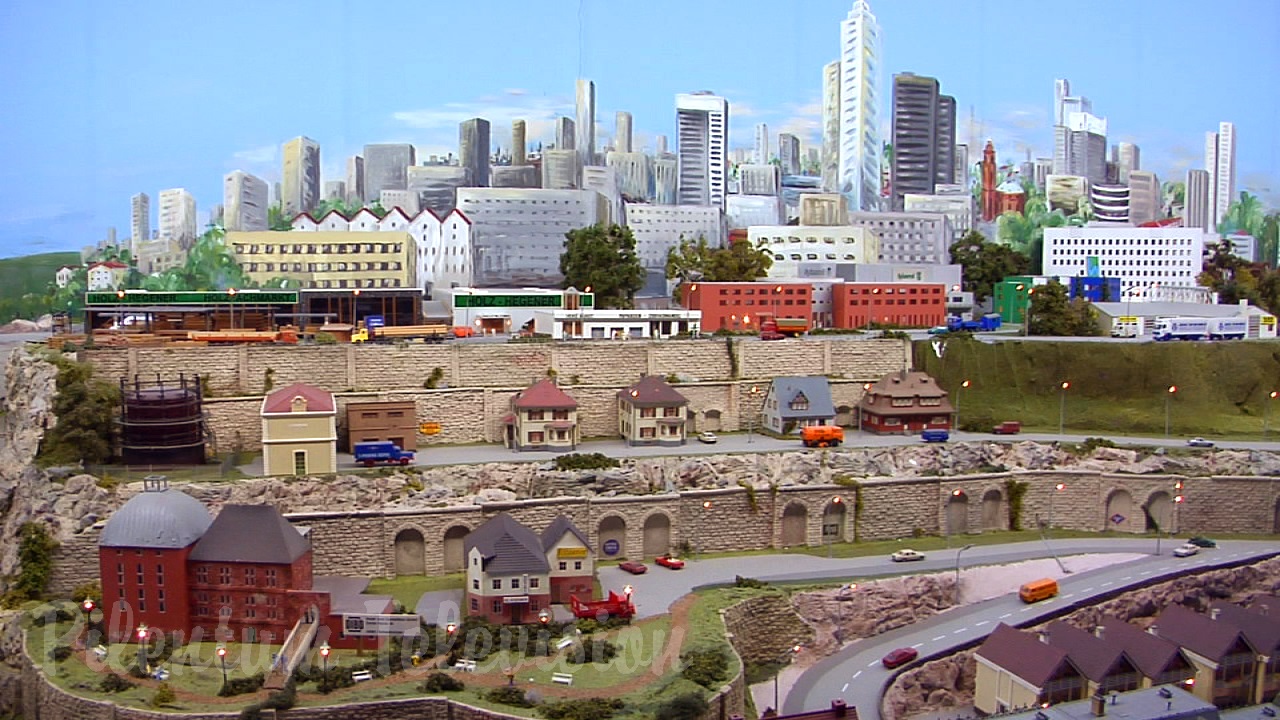 The Great Marklin Model Railroad Show in HO Scale