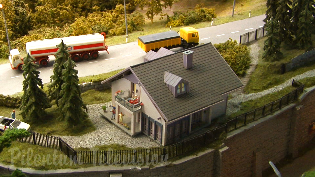 The Great Marklin Model Railroad Show in HO Scale