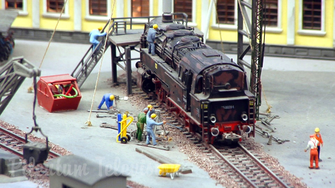 The Great Marklin Model Railroad Show in HO Scale