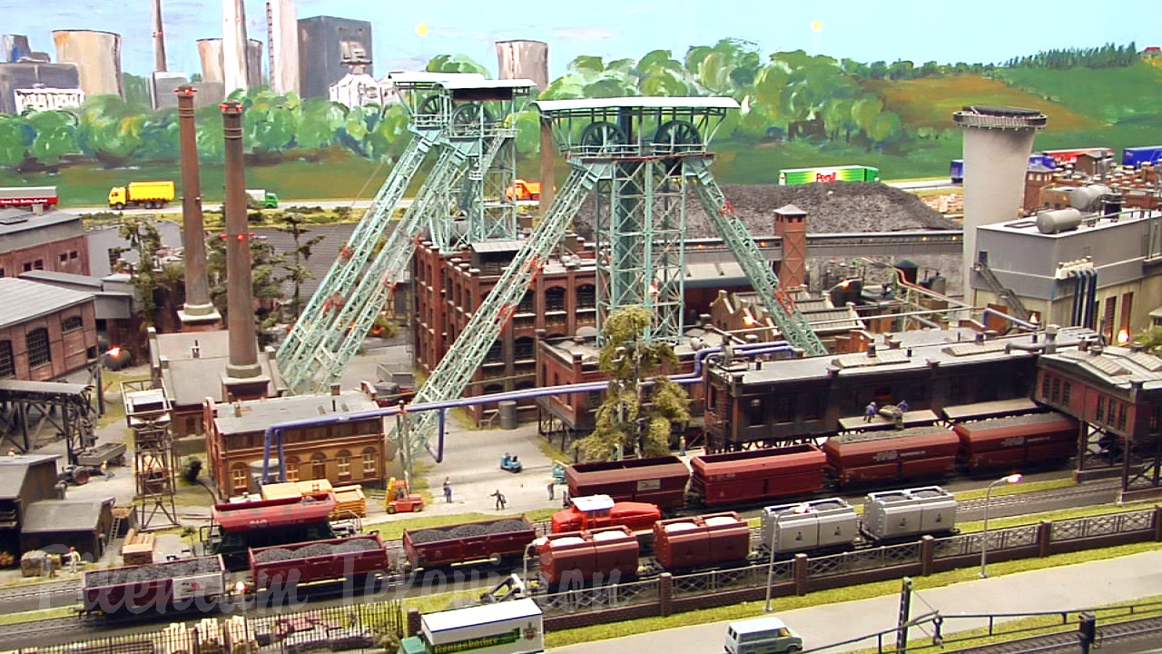 The Great Marklin Model Railroad Show in HO Scale