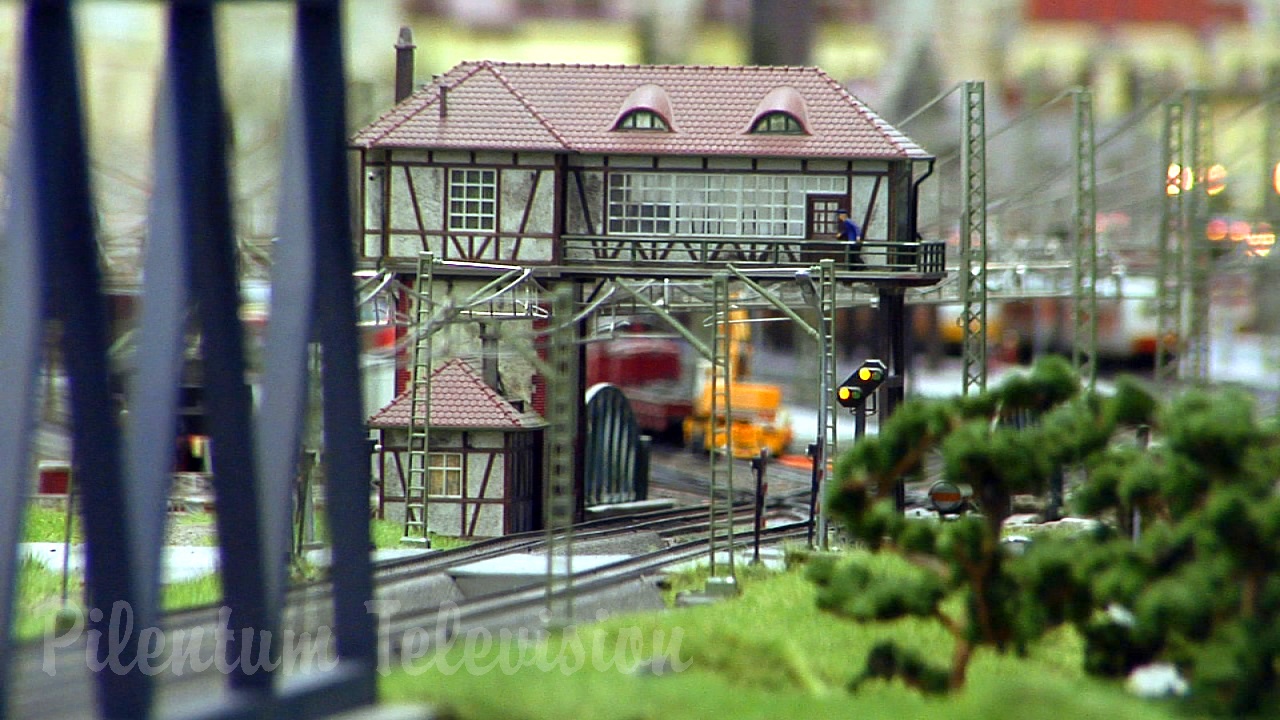 The Great Marklin Model Railroad Show in HO Scale