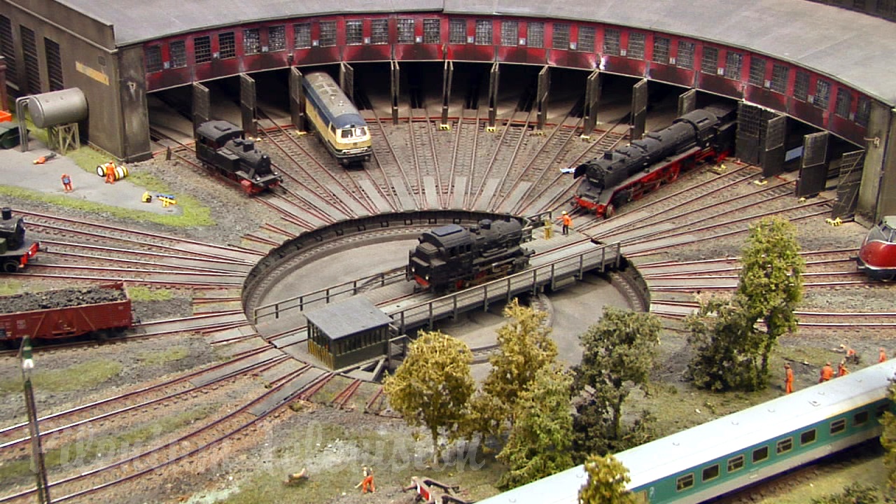 The Great Marklin Model Railroad Show in HO Scale