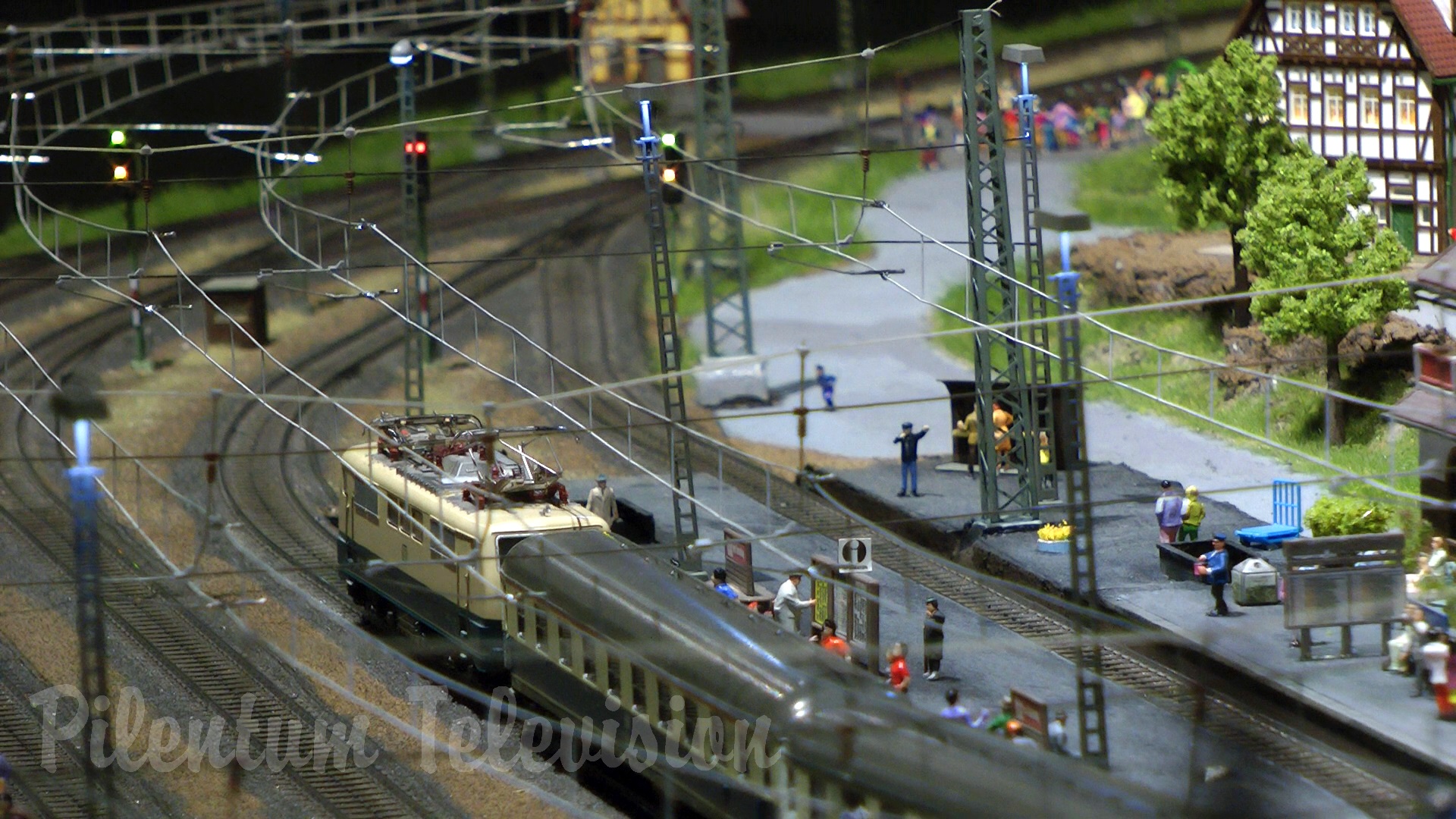 Model Railway Traffic on a Marklin Railroad Layout in HO Scale