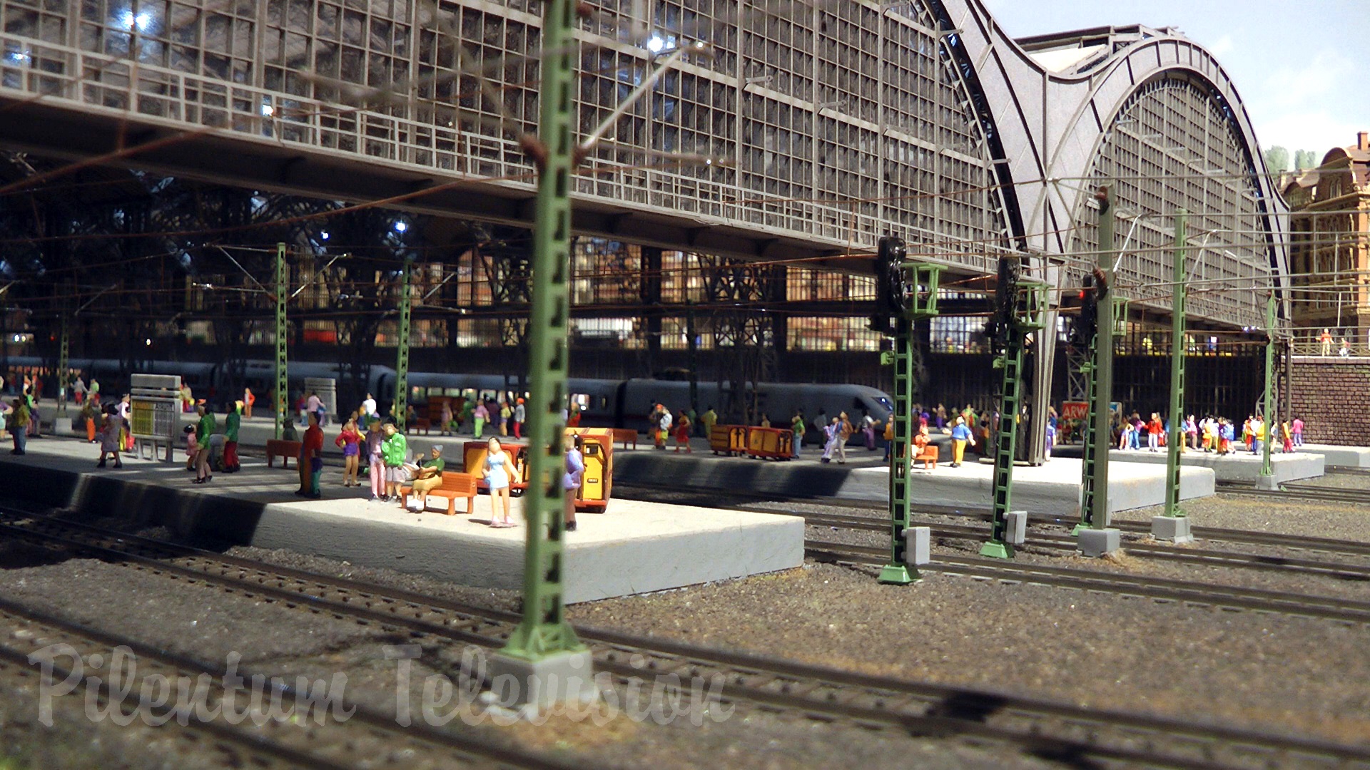 Model Railway Traffic on a Marklin Railroad Layout in HO Scale