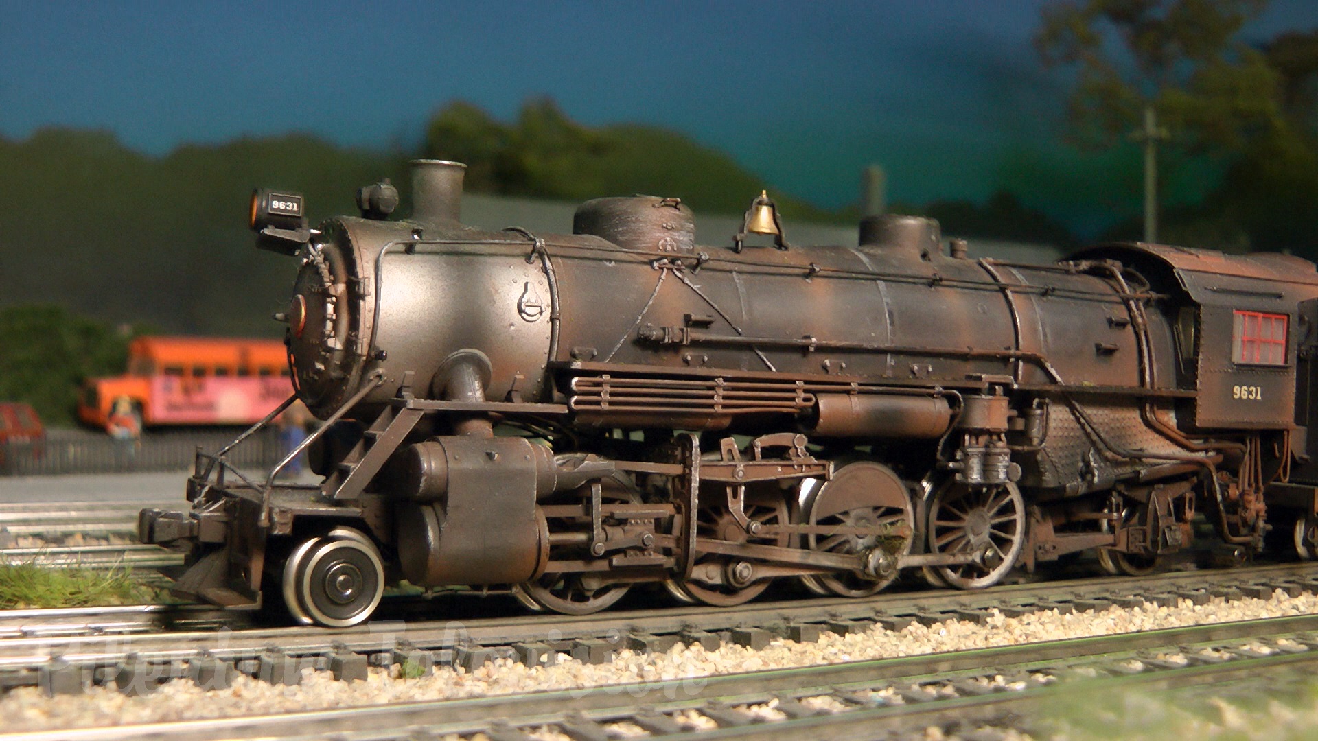 Amtrak Trains, Burlington Nothern Railways and Pennsylvania Railroad HO Scale Layout