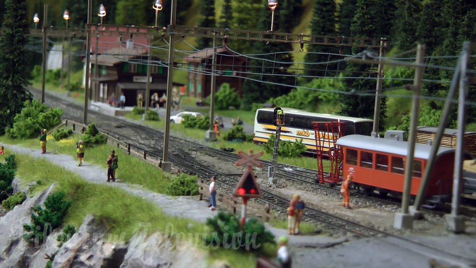 Awesome model train layouts made in Swiss model railroading and railway modelling style