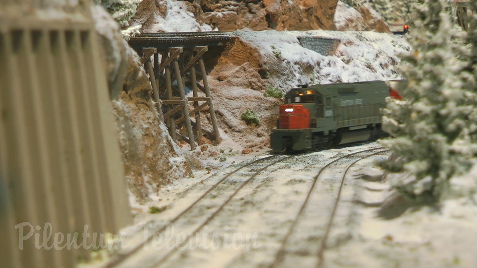 Wonderful US model railroad layout in HO scale with landscape in winter