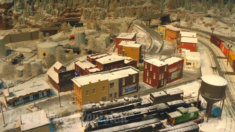 Wonderful US model railroad layout in HO scale with landscape in winter