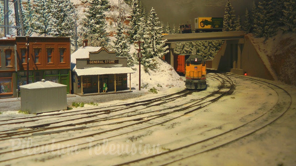 Wonderful US model railroad layout in HO scale with landscape in winter