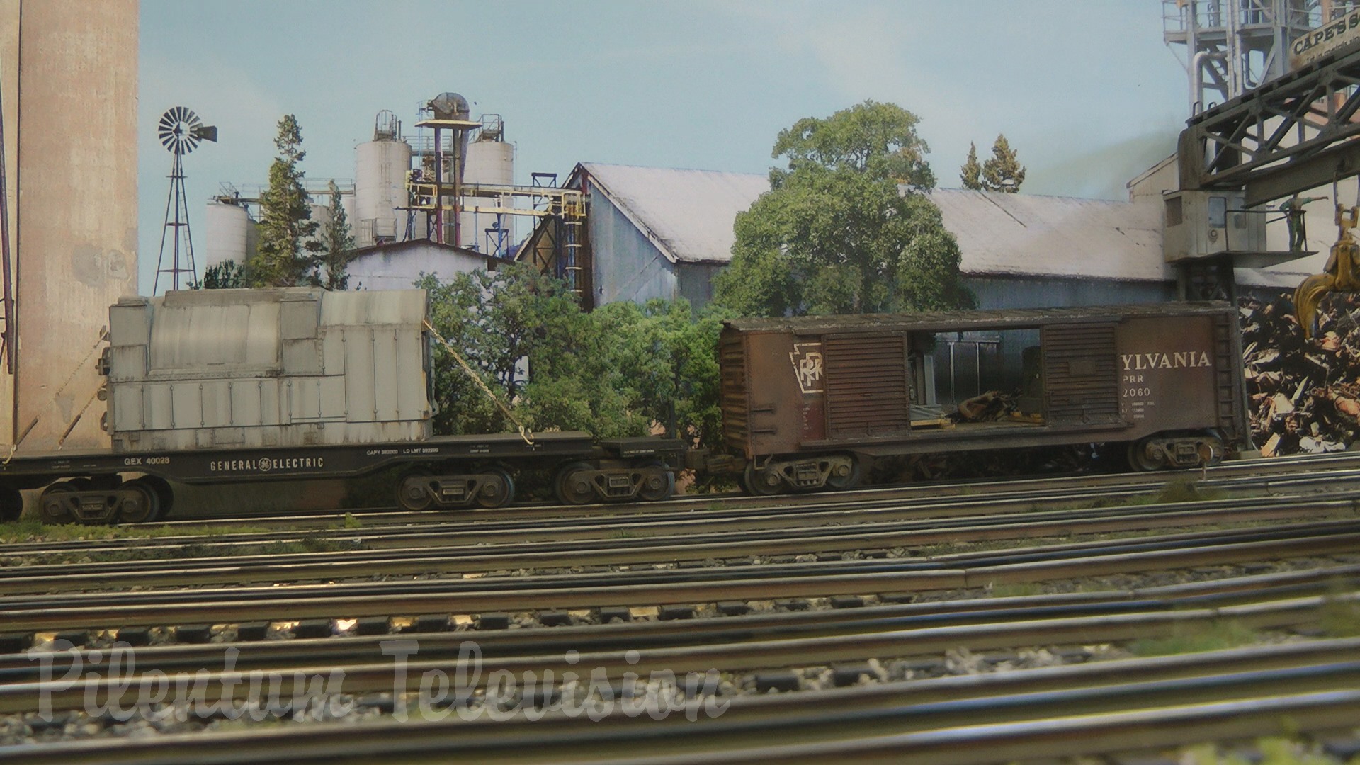 Porvoo Model Railroaders: Shark Bay Railroad - A three rail model railroad in O scale