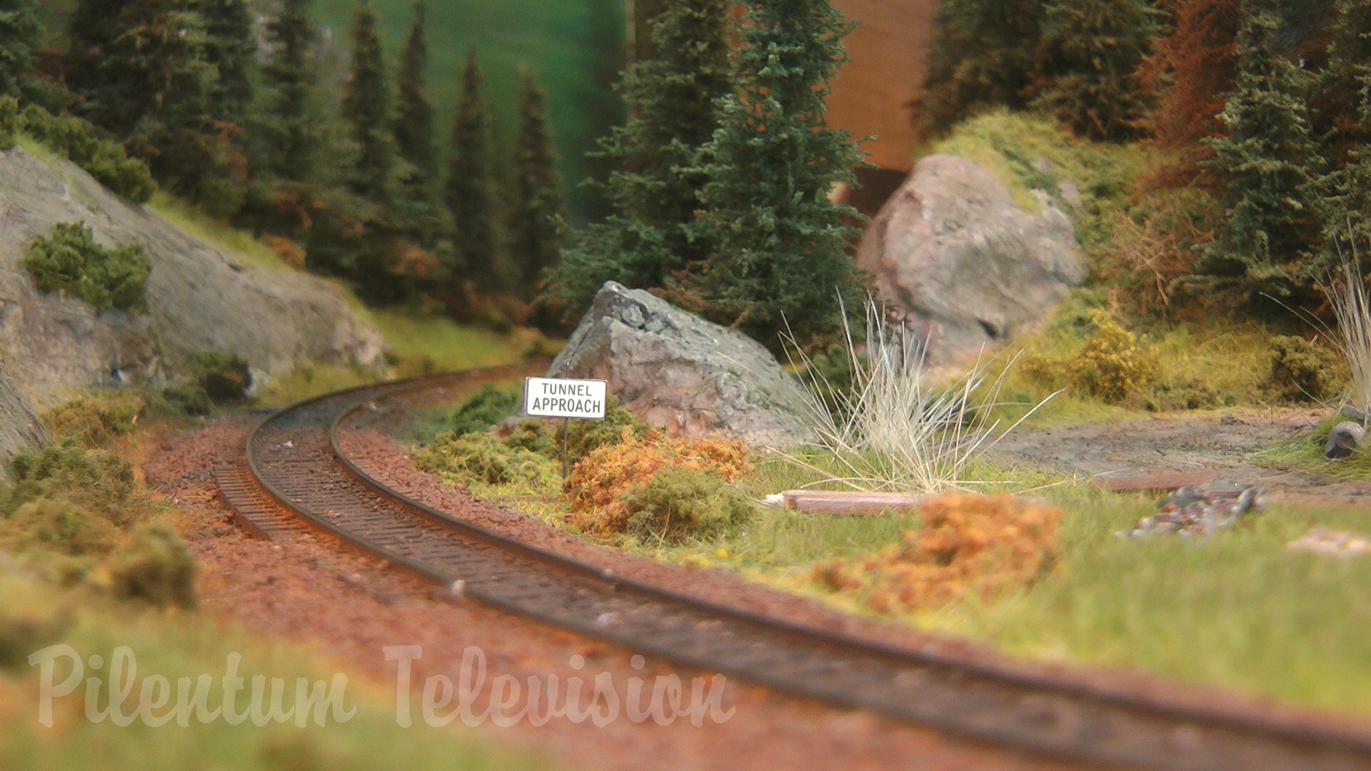 Southern Pacific Lines Model Railroad Display in HO Scale