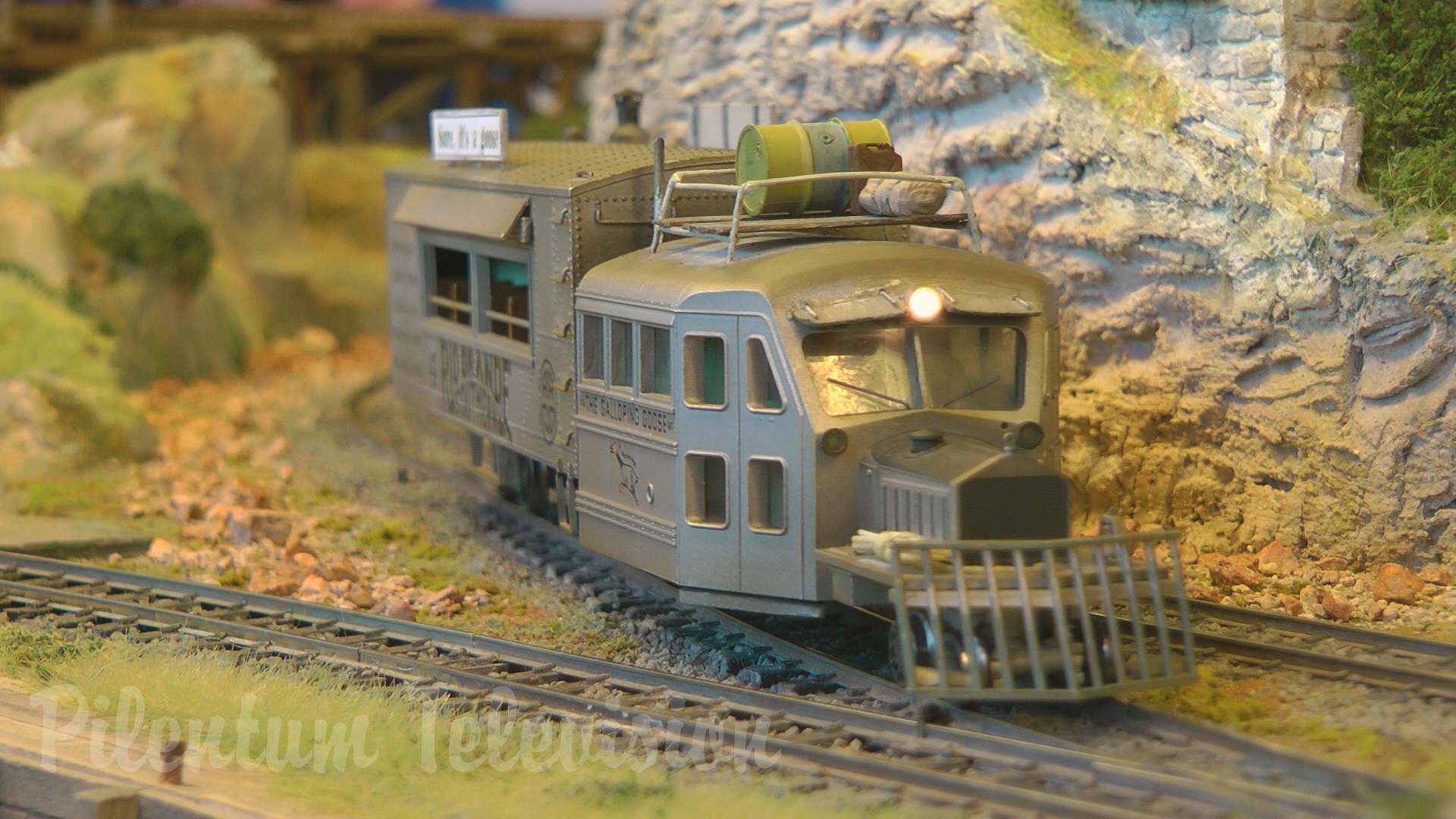 On30 Narrow Gauge Model Railroad Display with Steam Locomotives