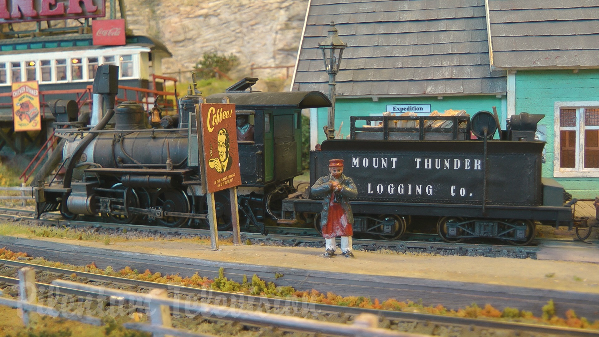 On30 Narrow Gauge Model Railroad Display with Steam Locomotives