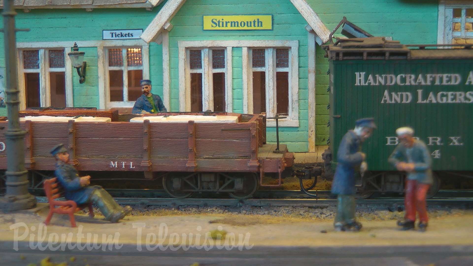 On30 Narrow Gauge Model Railroad Display with Steam Locomotives