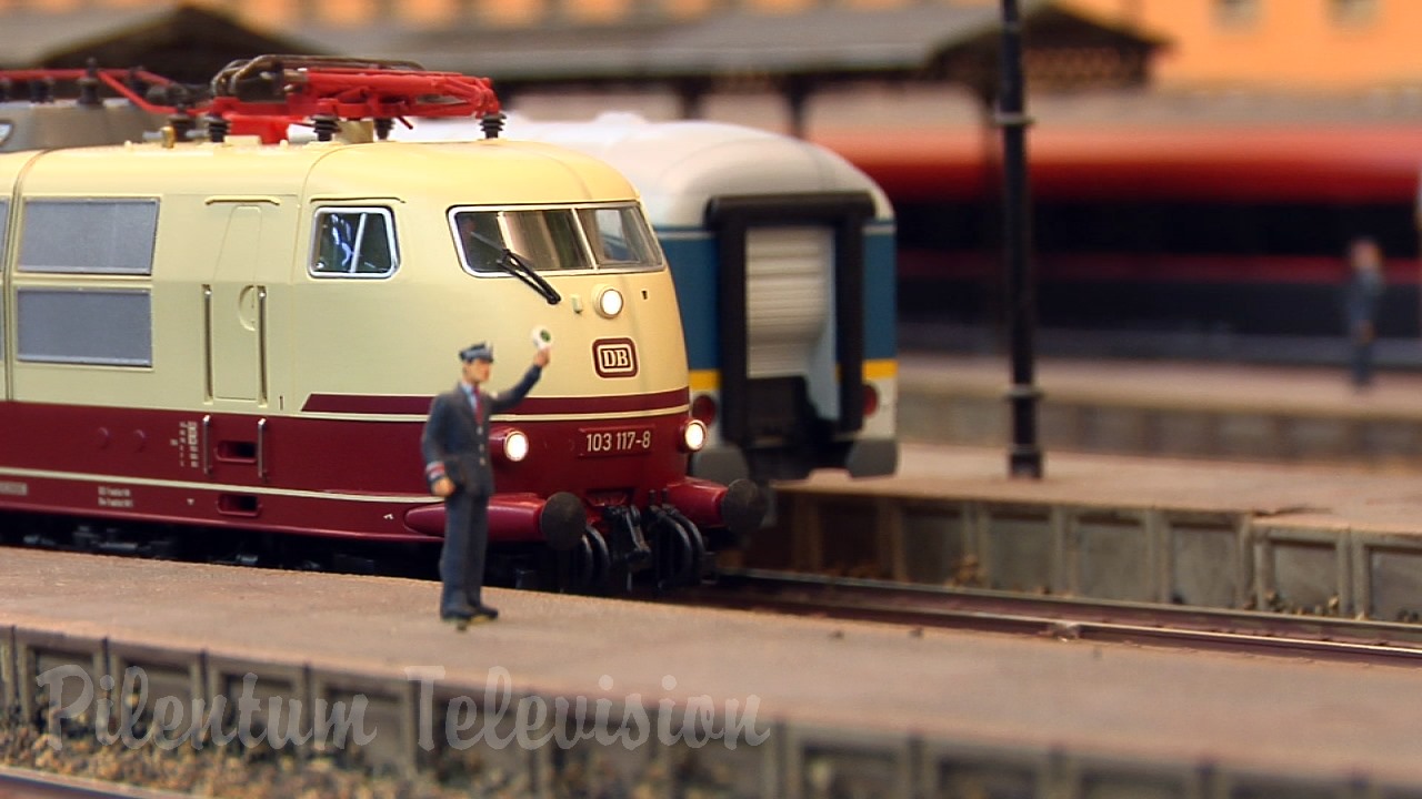 Model trains - Rare and famous types from Germany in HO scale