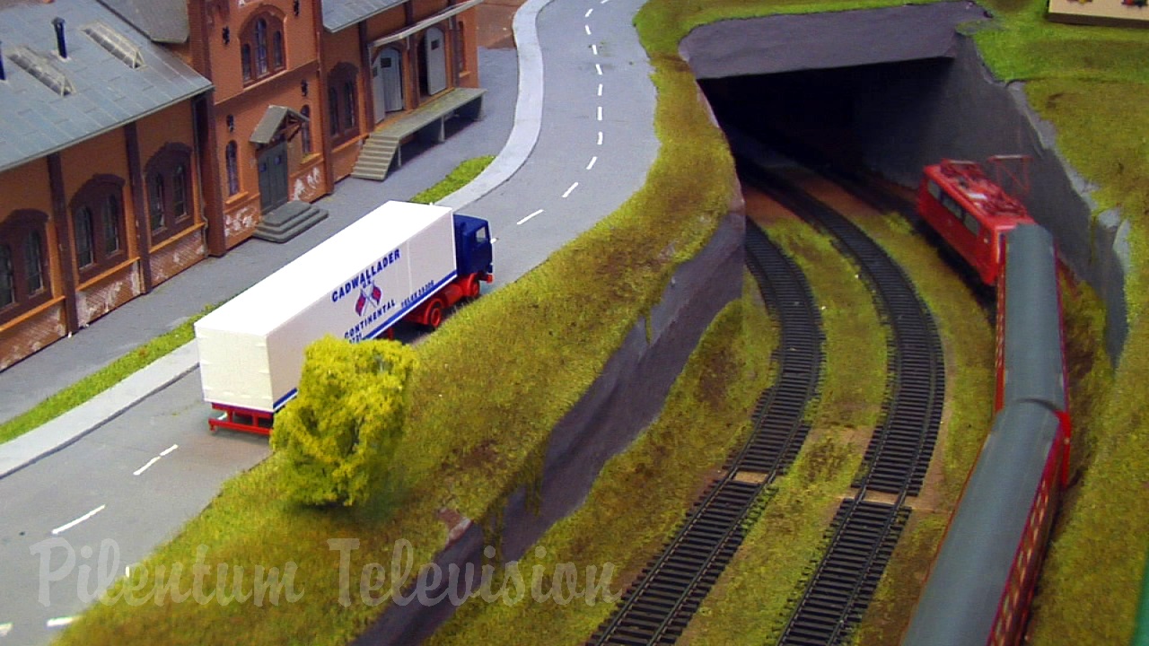 The Excellent Model Railroad Layout in HO Scale