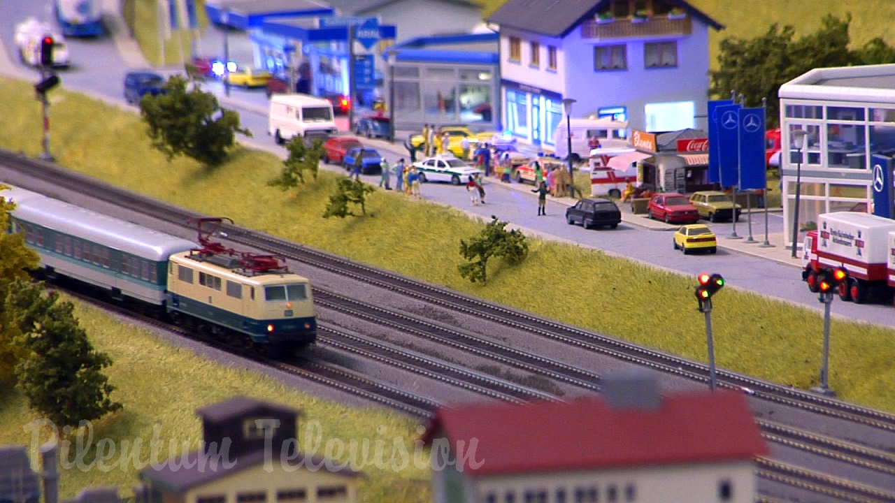 The Excellent Model Railroad Layout in HO Scale