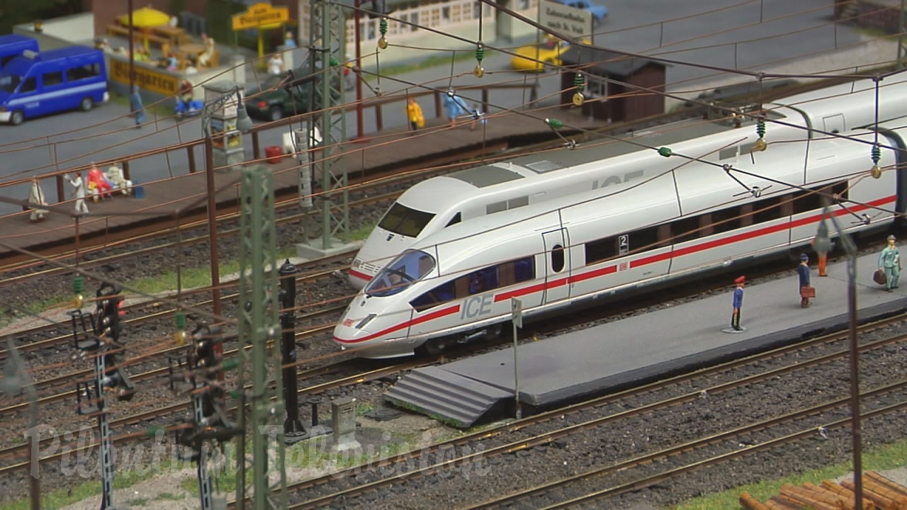 The World of Model Trains - Enjoy more than 75 different locomotives and train sets in HO scale