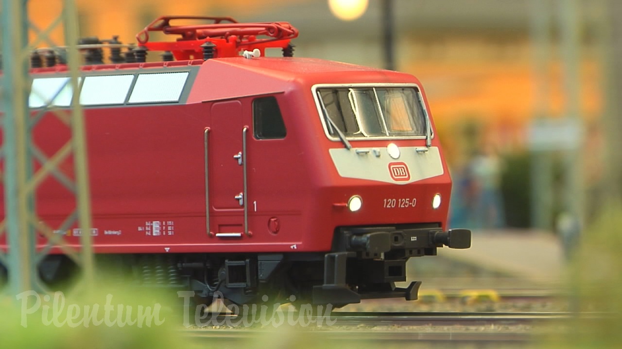 The World of Model Trains - Enjoy more than 75 different locomotives and train sets in HO scale